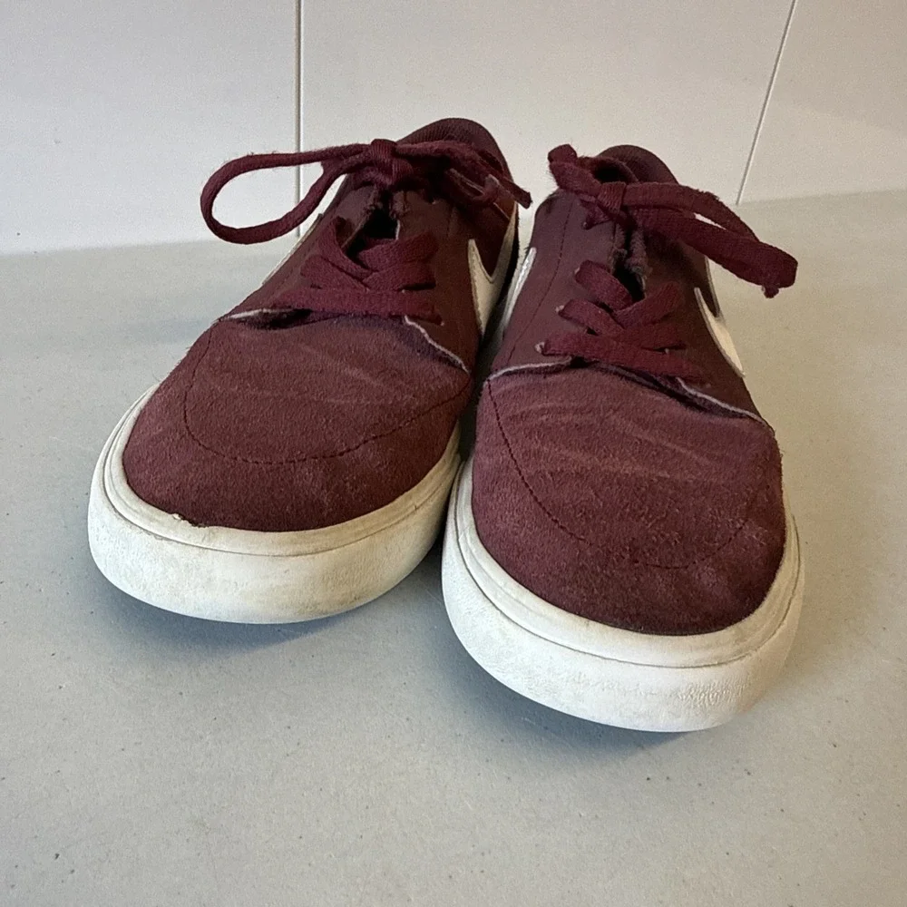 Nike Boys SB Portmore II Maroon Suede Skate Sneakers 905208-600 Size 4Y